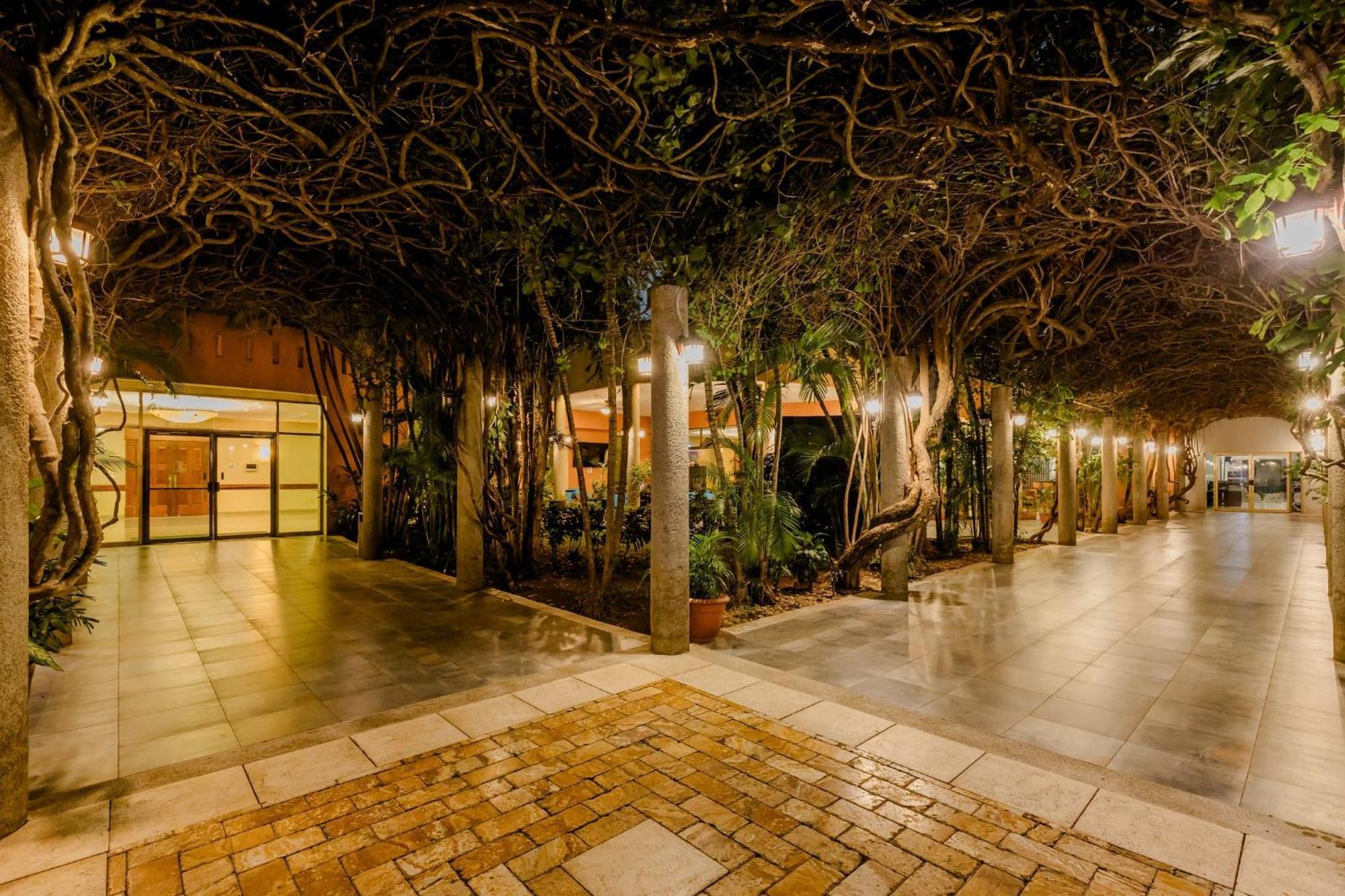 Holiday Inn Convention Center By Ihg Managua Exterior foto